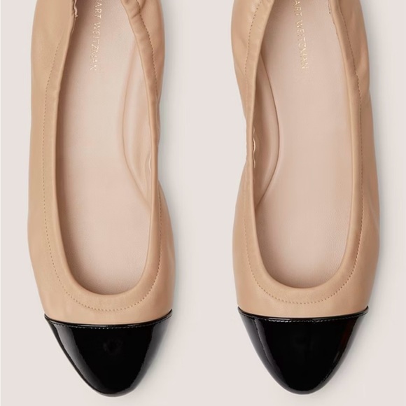 Stuart Weitzman Gabby Ballet Flat. NEW. Dust bag and box included. - Picture 3 of 4